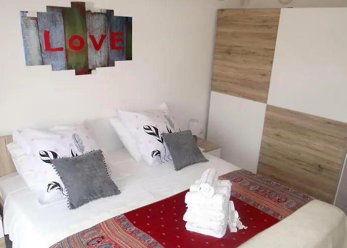 Апартаменты Amazing In Hvar With House Sea View